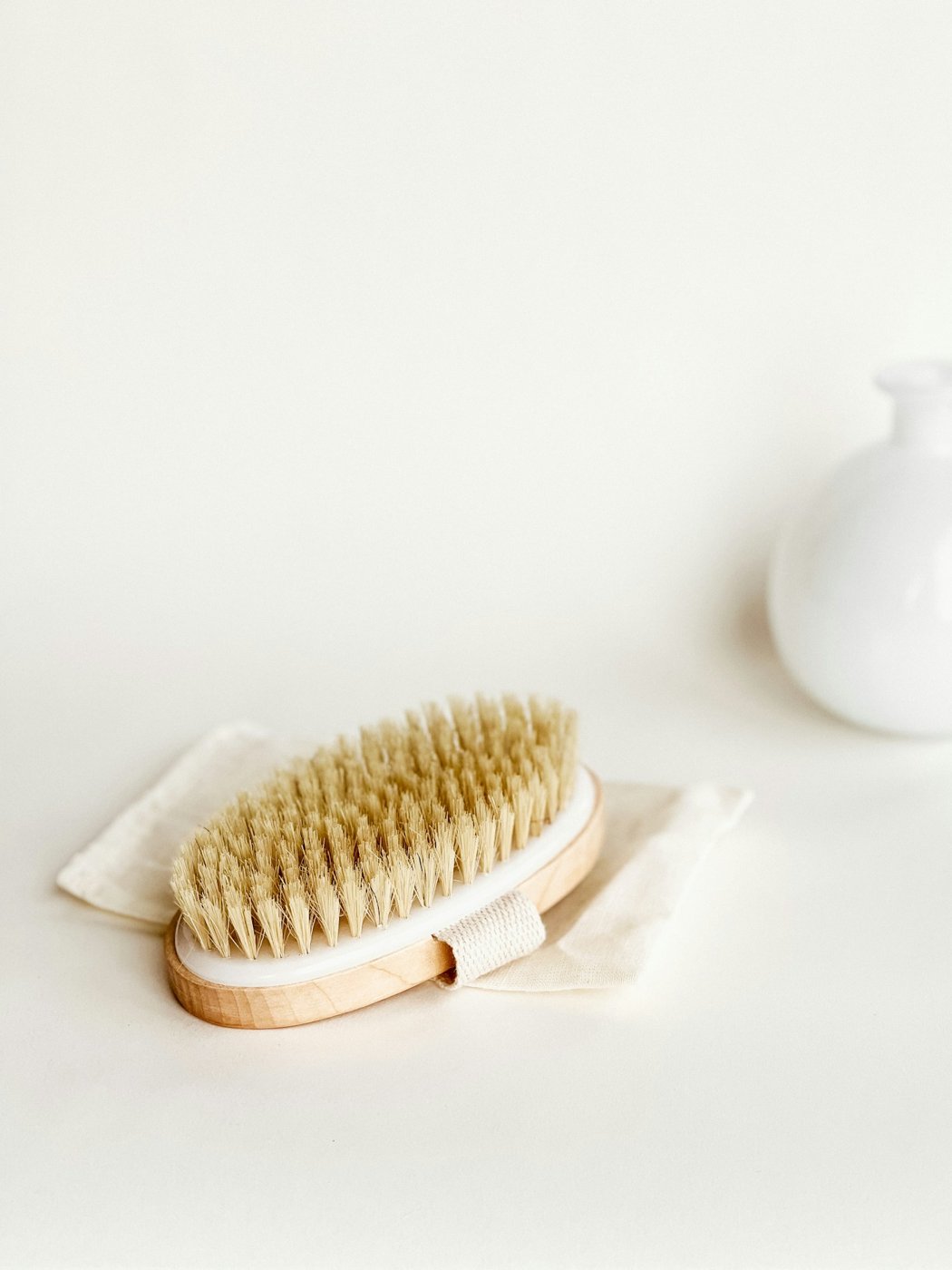 Natural body brush